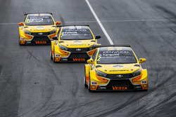 MAC3 Qualifying, Gabriele Tarquini, LADA Sport Rosneft, Lada Vesta; Hugo Valente, LADA Sport Rosneft