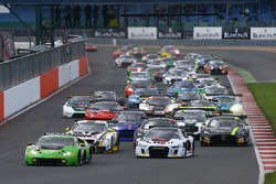 #16 GRT Grasser Racing Team, Lamborghini Huracan GT3: Jeroen Bleekemolen, Mirko Bortolotti, Rolf Ine