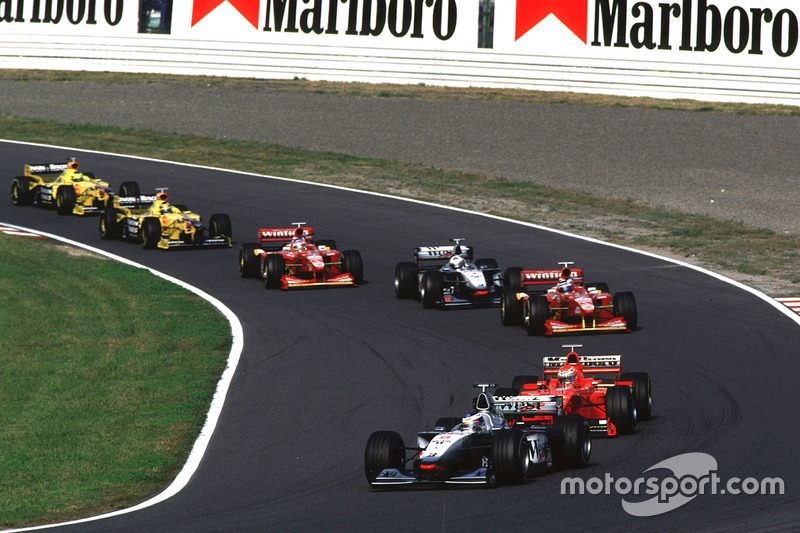 Départ : Mika Hakkinen, McLaren mène