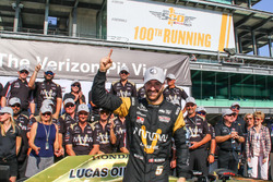 Polesitter: James Hinchcliffe, Schmidt Peterson Motorsports Honda