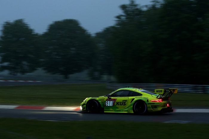 #911 Manthey Racing Porsche 911 GT3 R: Matteo Cairoli, Lars Kern, Michael Christensen, Kevin Estre