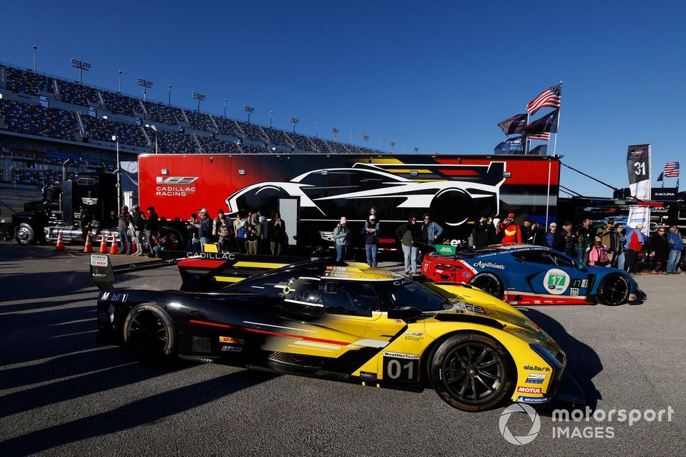 La Cadillac V-LMDh de Sébastien Bourdais, Renger van der Zande et Scott Dixon.