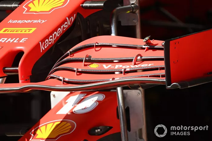 Detalle técnico del Ferrari
