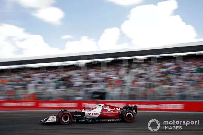Zhou Guanyu, Alfa Romeo C42