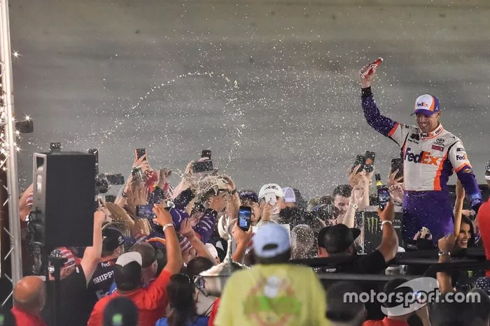 Denny Hamlin, Joe Gibbs Racing, Toyota Camry