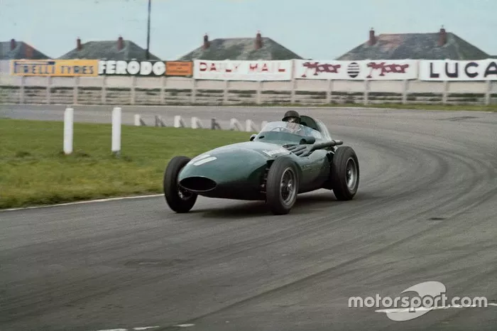 Tony Brooks, Vanwall
