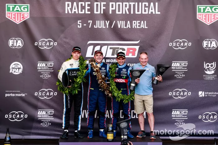 Podium: Race winner Norbert Michelisz, BRC Hyundai N Squadra Corse Hyundai i30 N TCR, second place Yann Ehrlacher, Cyan Performance Lynk & Co 03 TCR, third place Augusto Farfus, BRC Hyundai N LUKOIL Racing Team Hyundai i30 N TCR