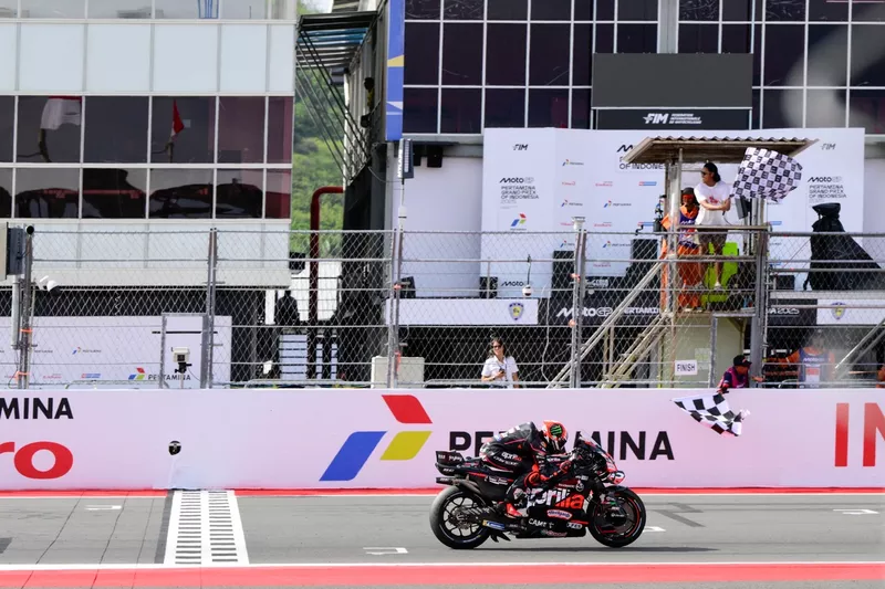 Marco Bezzecchi, Aprilia Racing