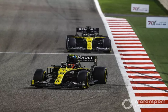 Esteban Ocon, Renault F1 Team R.S.20, Daniel Ricciardo, Renault F1 Team R.S.20