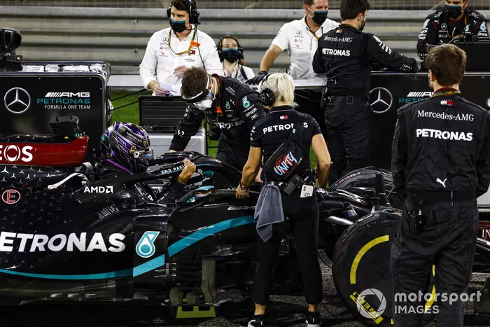 Más carreras consecutivas (265): Lewis Hamilton, Mercedes-AMG F1 (Australia 2007-Bahrein 2020)