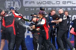 Podio: Takamoto Katsuta, Aaron Johnston, Toyota Gazoo Racing WRT NG Toyota GR Yaris Rally1