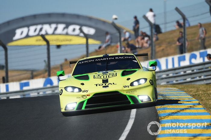 #97 Aston Martin Racing Aston Martin Vantage AMR: Alex Lynn, Maxime Martin, Jonathan Adam