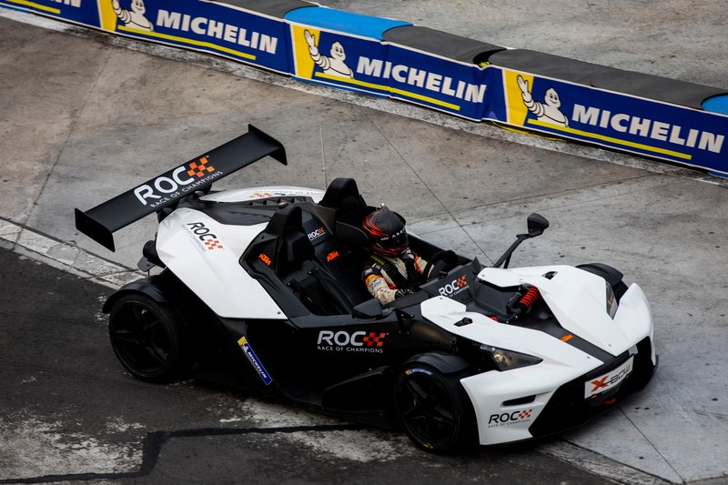Un participant de la ROC Mexico pilote la KTM X-Bow Comp R