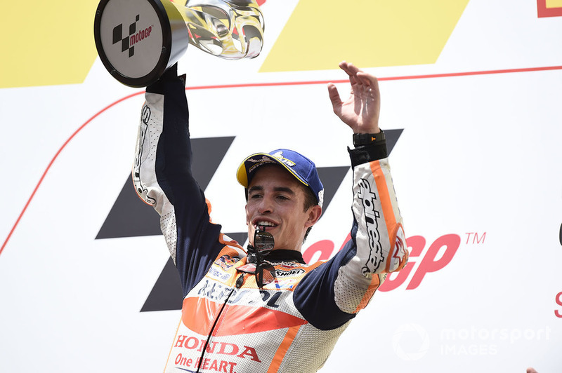 Podio: il vincitore della gara Marc Marquez, Repsol Honda Team
