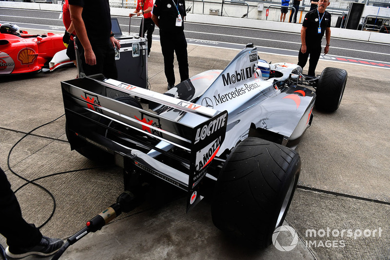 Mika Häkkinen im McLaren-Mercedes MP4-13 von 1998