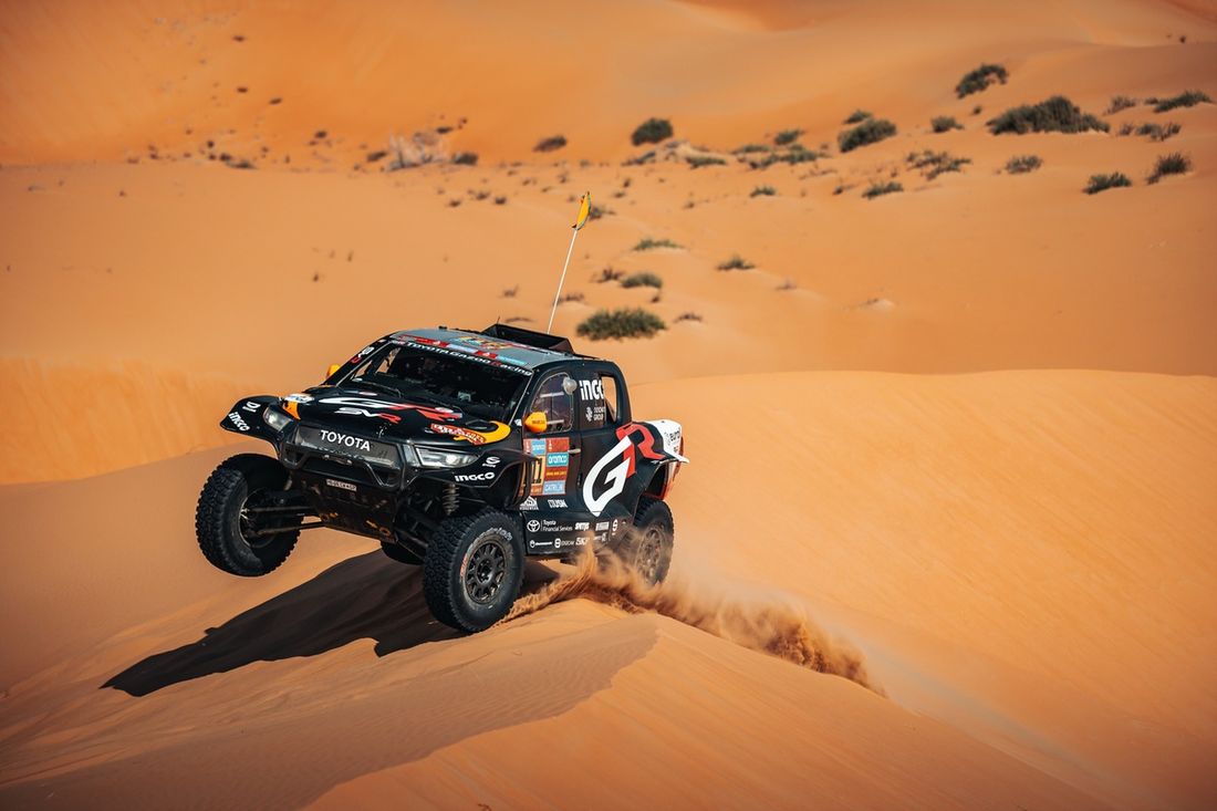 #211 Toyota Gazoo Racing Toyota: Henk Lategan, Brett Cummings