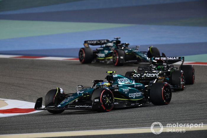 Fernando Alonso, Aston Martin AMR23, George Russell, Mercedes F1 W14, Lance Stroll, Aston Martin AMR23