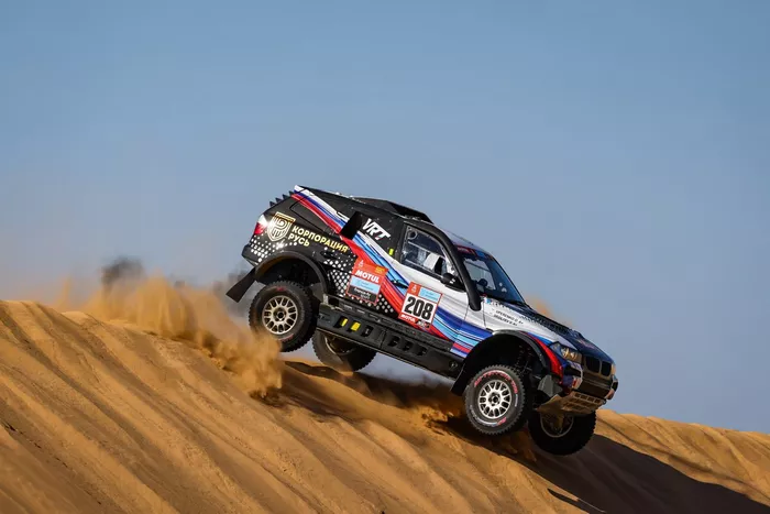 #208 VRT Team Bmw: Vladimir Vasilyev, Oleg Uperenko