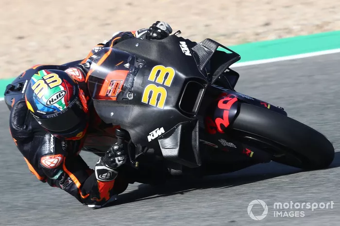 13º Brad Binder, Red Bull KTM Factory Racing - 1:37.942