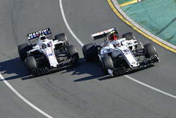 Temporada 2018 F1-australian-gp-2018-charles-leclerc-sauber-c37-and-sergey-sirotkin-williams-fw41-battle