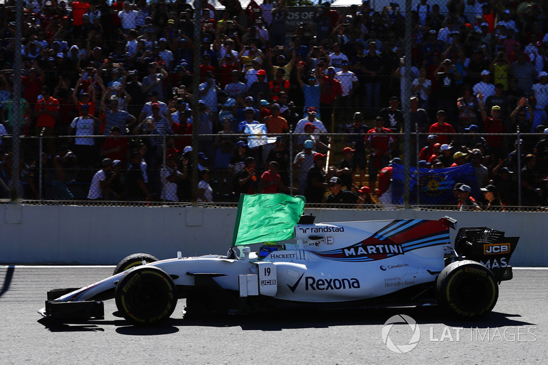 Felipe Massa, Williams FW40 with a flag