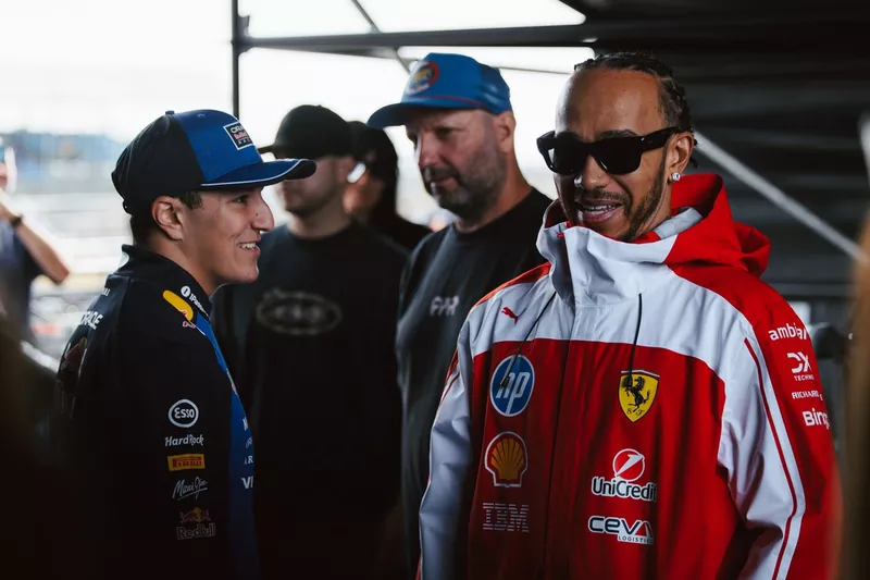Isack Hadjar, Red Bull Racing, Lewis Hamilton, Ferrari