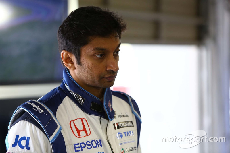 <img src="https://cdn-2.motorsport.com/static/img/cfp/0/0/0/100/102/s3/india-2.jpg" alt="" width="20" height="12" /> Нараин Картикеян