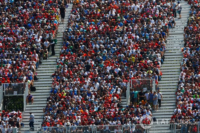Fans en al tribuna