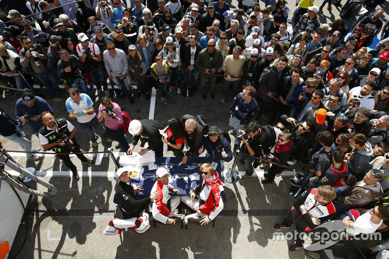 #1 Porsche Team, Porsche 919 Hybrid: Timo Bernhard, Mark Webber, Brendon Hartley