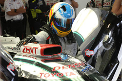 https://cdn-7.motorsport.com/images/mgl/2j77rakY/s9/wec-bahrain-november-testing-2017-8-toyota-gazoo-racing-toyota-ts050-hybrid-fernando-alons.jpg wec-bahrain-november-testing-2017-8-toyota-gazoo-racing-toyota-ts050-hybrid-fernando-alons