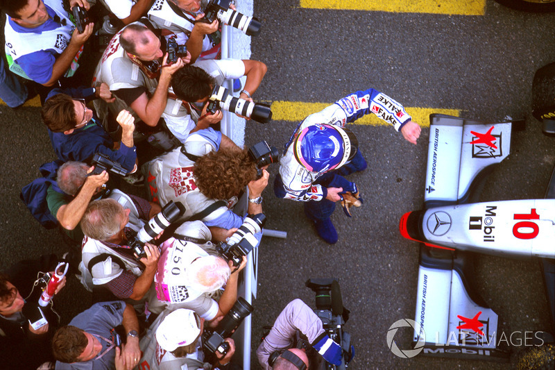 Jacques Villeneuve, Williams, fête son titre mondial