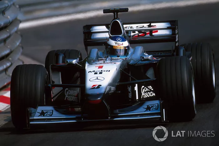 2000: McLaren-Mercedes MP4/15
