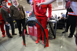 Alberto Antonini, Ferrari Press Officer, parla dell'Halo con i giornalisti