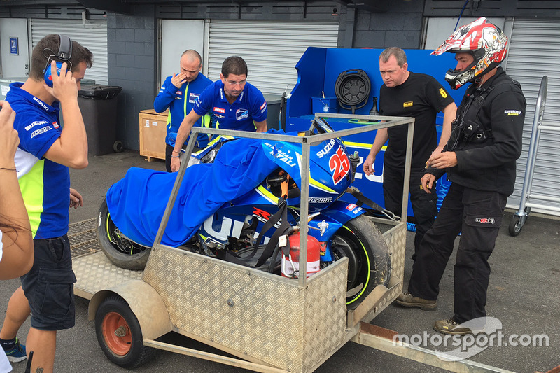 The crashed bike of Maverick Viñales, Team Suzuki MotoGP