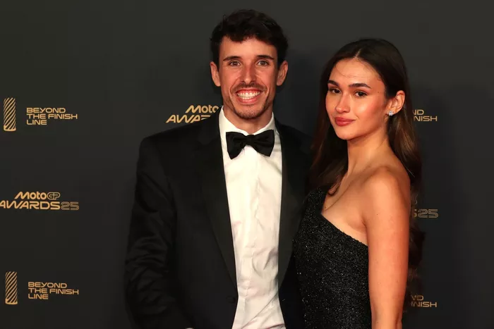 Alex Márquez, BK8 Gresini Racing Ducati y su novia Gabriela Guzmán