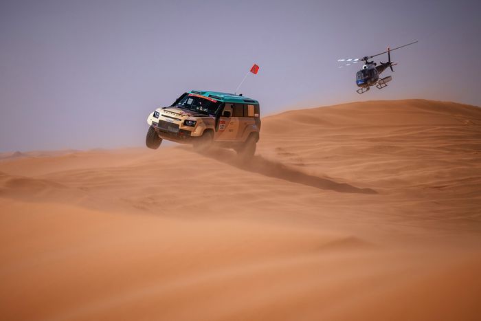 #502 Defender Rally Defender: Rokas Baciuska, Oriol Vidal