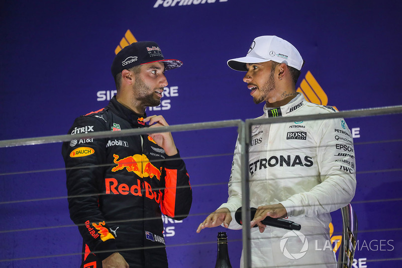 Podium: race winner Lewis Hamilton, Mercedes AMG F1, second place Daniel Ricciardo, Red Bull Racing