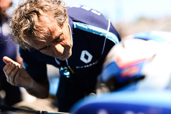 Alain Prost discute avec Nicolas Prost, Renault e.Dams