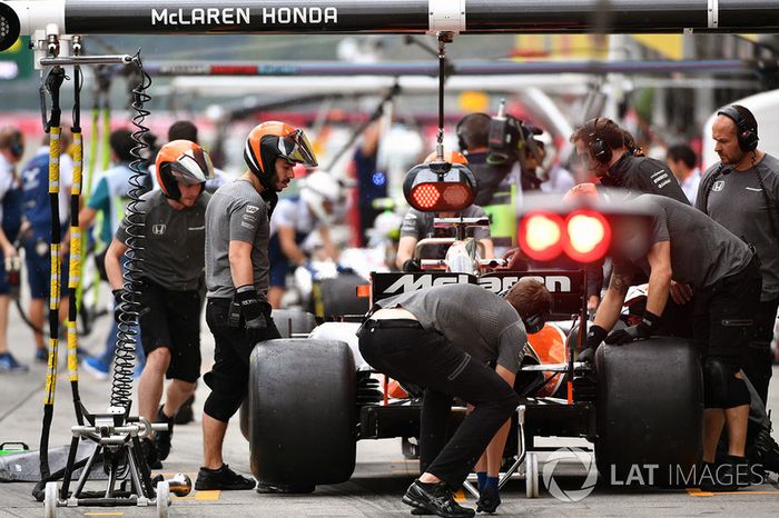 Fernando Alonso, McLaren MCL32