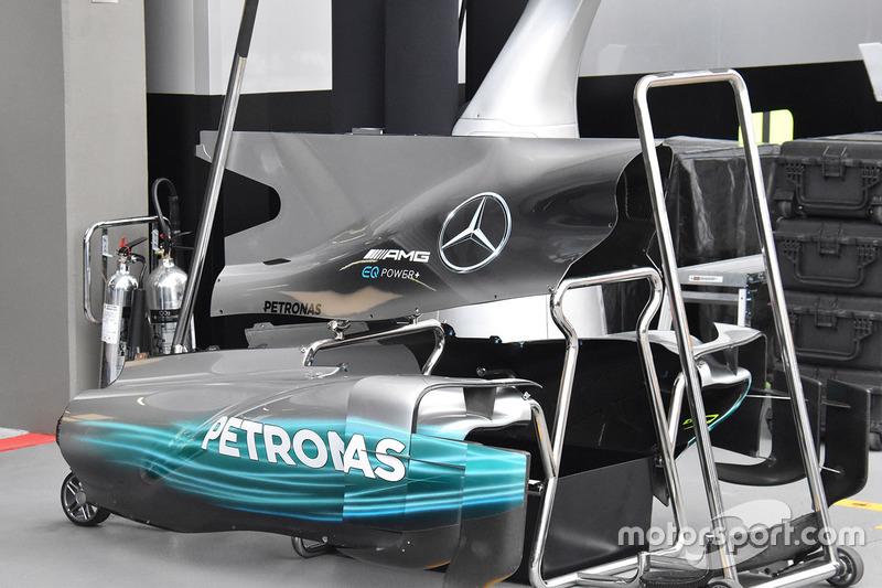 Mercedes AMG F1 W08: Motorhaube und Abdeckung der Seitenkästen