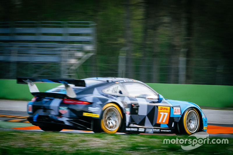 #77 Dempsey Proton Competition Porsche 911 RSR: Christian Ried, Matteo Cairoli, Marvin Dienst