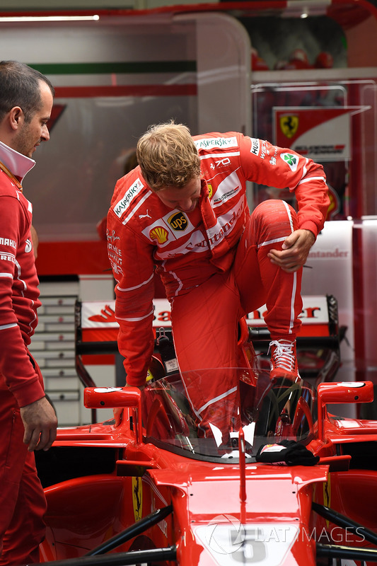 Auto von Sebastian Vettel, Ferrari SF70H, mit Cockpitschutz Shield