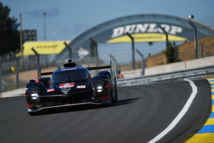 #8 Toyota Gazoo Racing Toyota GR010 - Híbrido: Sebastien Buemi, Brendon Hartley, Ryo Hirakawa