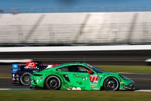 #77 AO Racing Porsche 911 GT3 R: Laurin Heinrich, Klaus Bachler