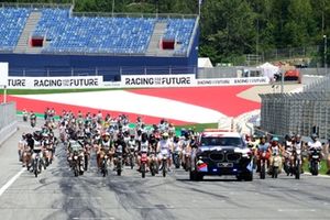 Paseo en ciclomotor 50cc de época