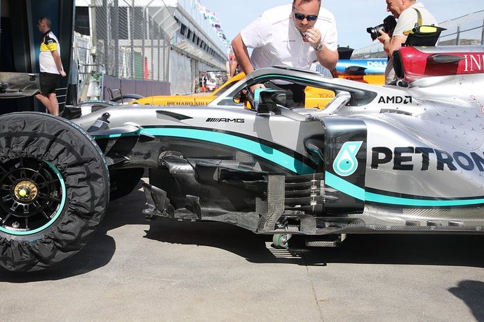 Mercedes F1 W11 sidepods detail