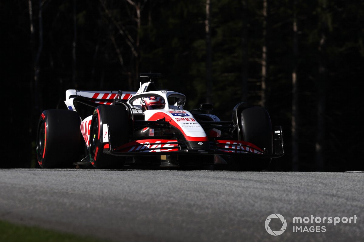 Kevin Magnussen, Haas VF-22