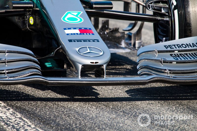 Nariz del auto de Lewis Hamilton, Mercedes AMG F1 W10