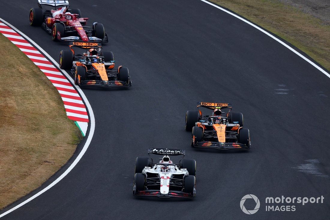 Lando Norris, McLaren, Oscar Piastri, McLaren, Max Verstappen, Red Bull Racing