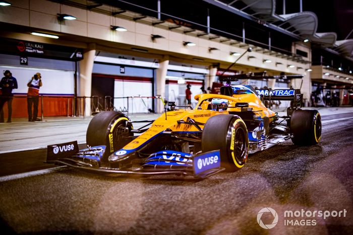 7. McLaren MCL35M: 369 vueltas (1997,028 km)